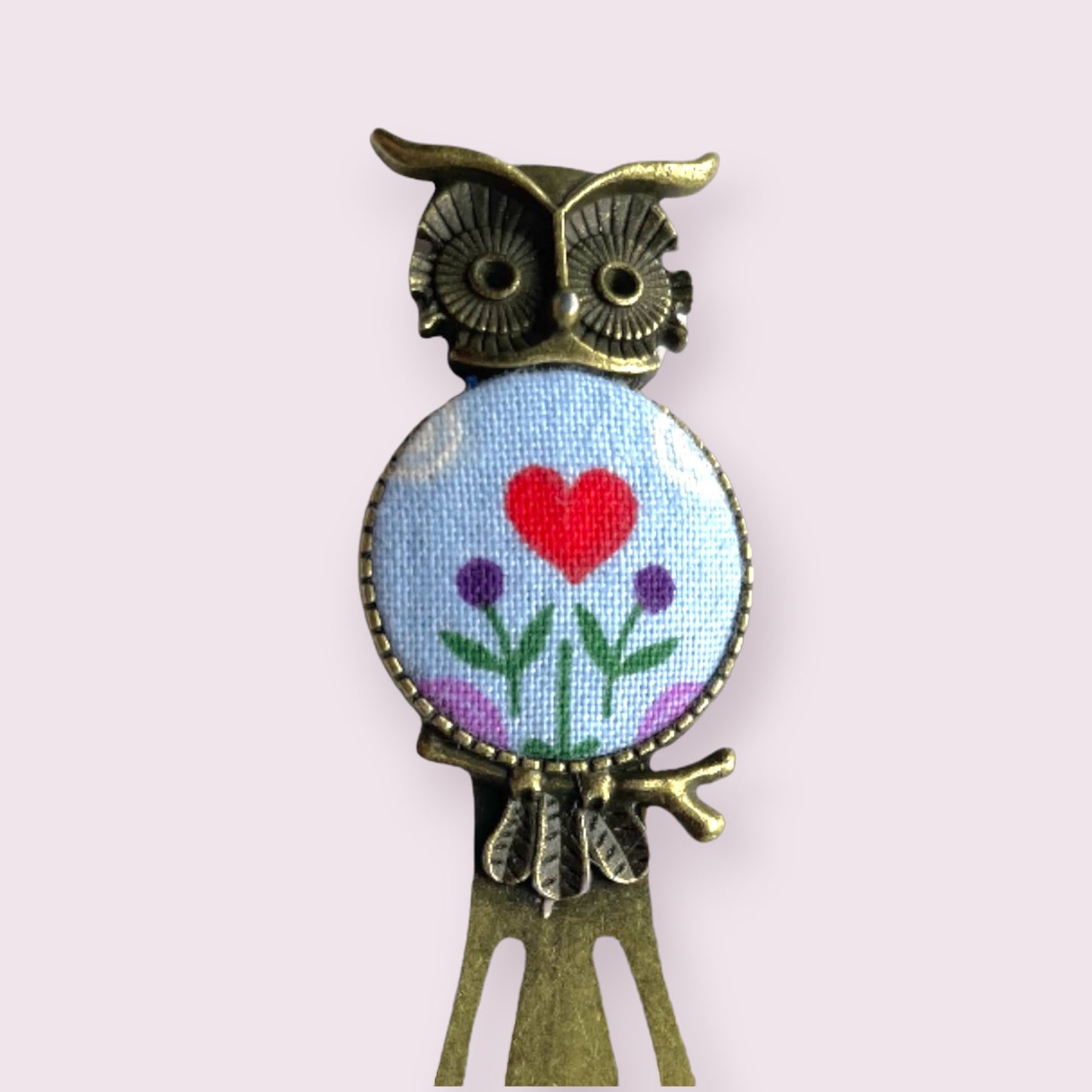 Owl with red heart bookmark