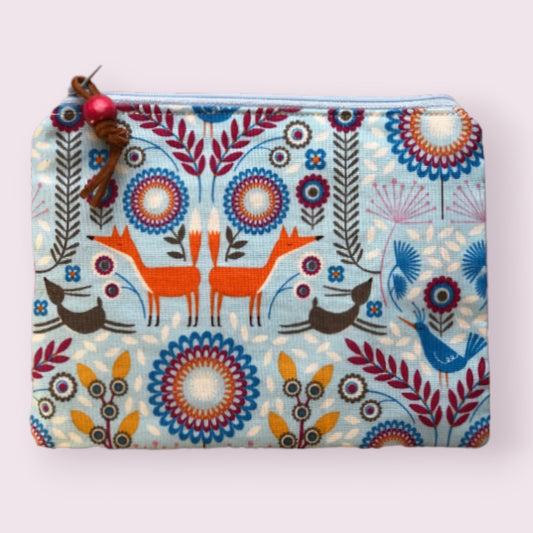 Foxes in love zippered pouch