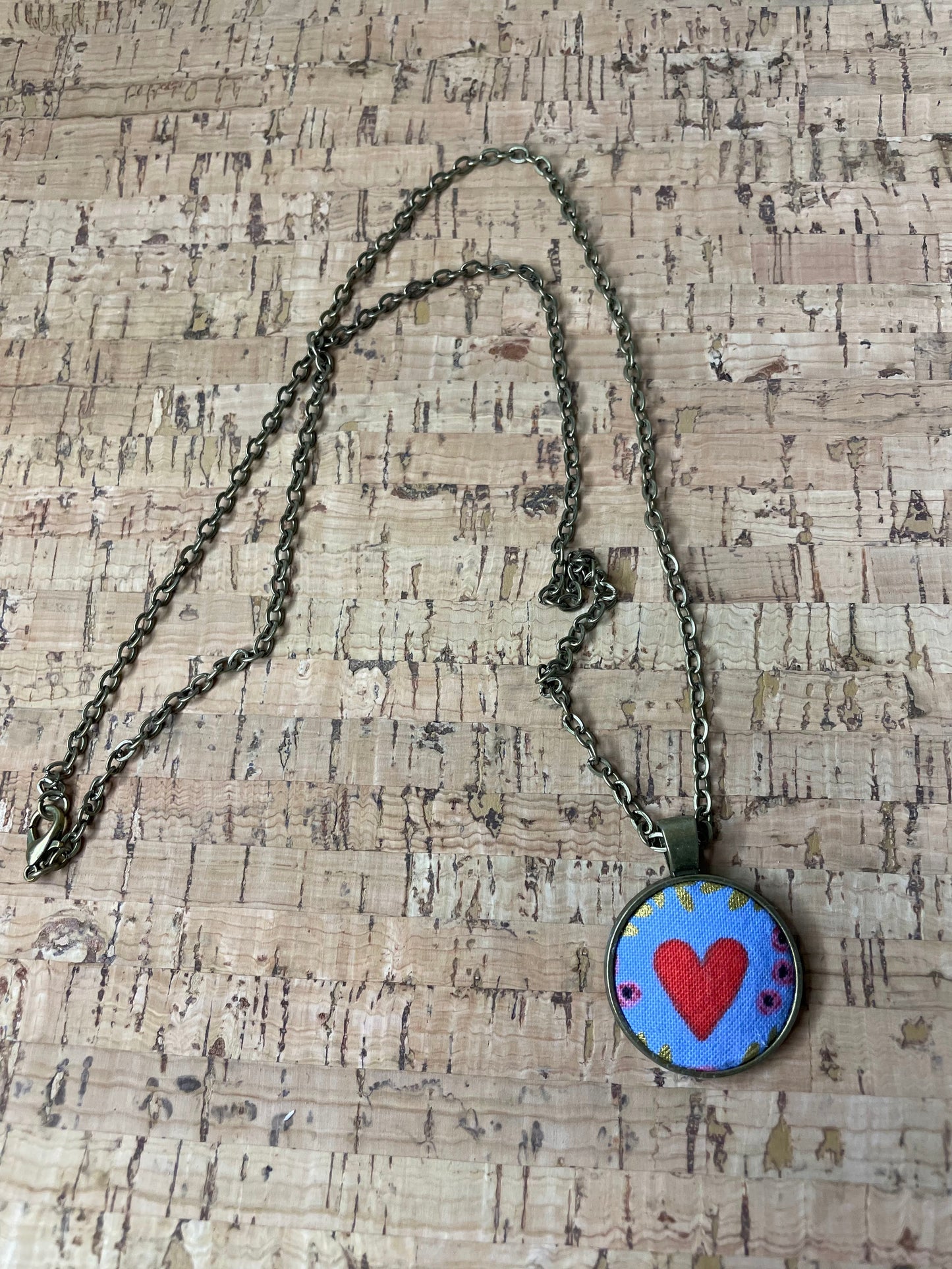 Red queen heart necklace